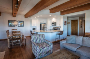 Recently Updated Plaza Condo Condo, Crested Butte